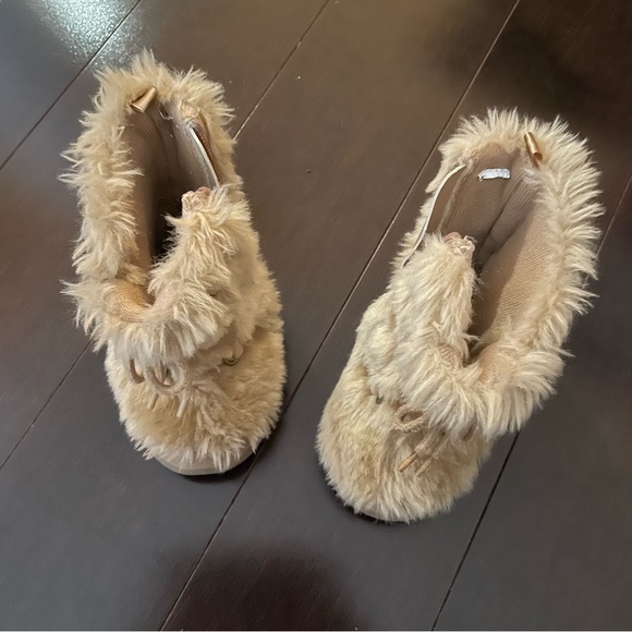 Baby Gap Size 3 Booties - Picture 3 of 9